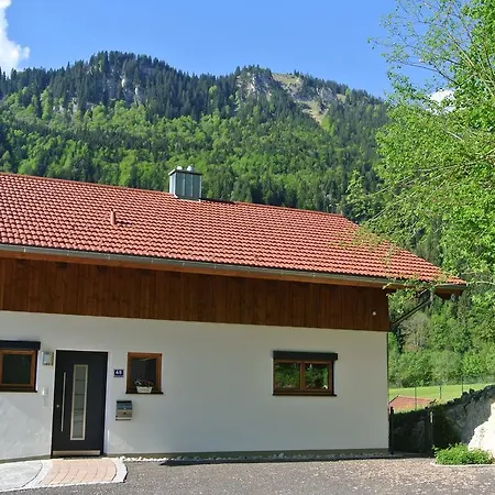 Ferienhaus Baumberger 別荘 オーバーアマーガウ